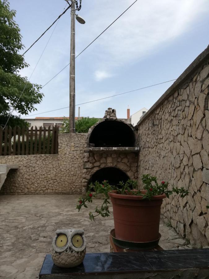 Apartman Cvita Tkon Exterior foto